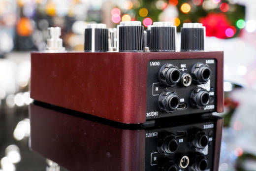 Gear Hunter | Universal Audio - UAFX Ruby '63 Top Boost Amplifier
